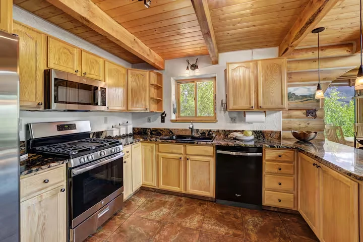 Detailed view of the Lincoln Lodge full kitchen
